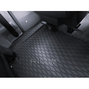 Presuri cauciuc randul 3 dedicate VW Caravelle T7 2024-prezent, Rigum