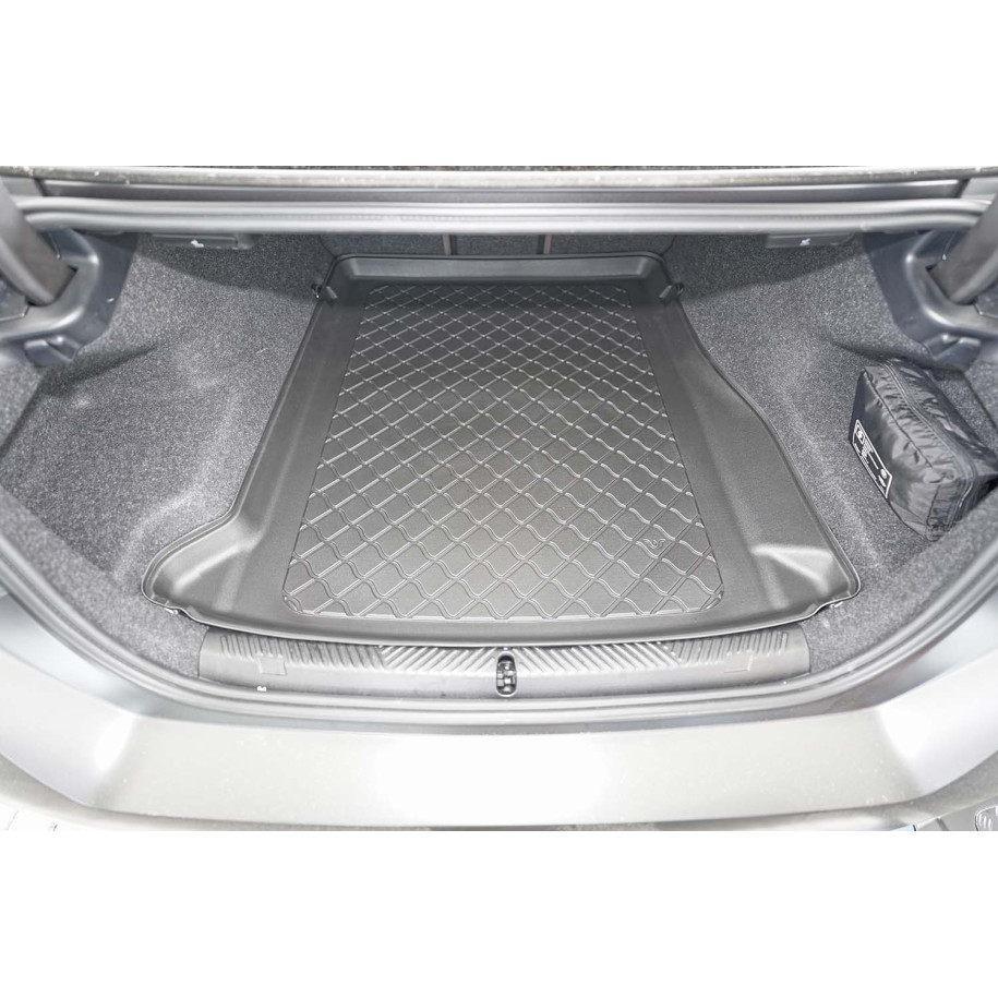 Tava protectie portbagaj BMW i5 G60 Sedan 2024-prezent (Aristar Guardliner)