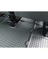 Presuri cauciuc dedicate spate Ford Transit Mk.7 2014-prezent, randul 3 de scaune, Rigum