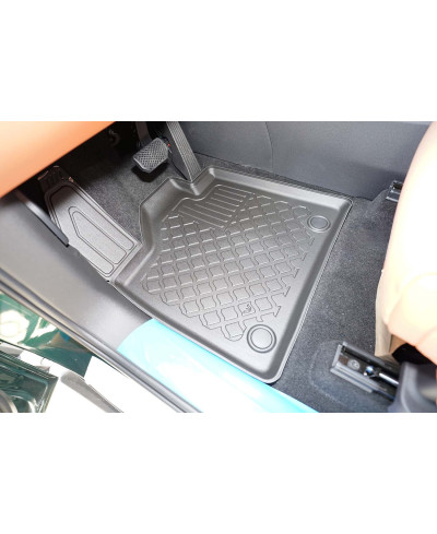 Covorașe tip tăviță Leapmotor C10 electric sau hybrid, 2025-prezent