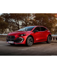 Covorașe auto și tăvițe portbagaj dedicate Renault Clio 6
