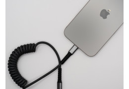 Ce cablu USB să folosești în mașină ca să nu se rupă după câteva luni – ghid practic pentru șoferi